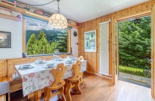 Magneaz-Palouettaz House | Nice home in Champoluc (AO) with sauna
