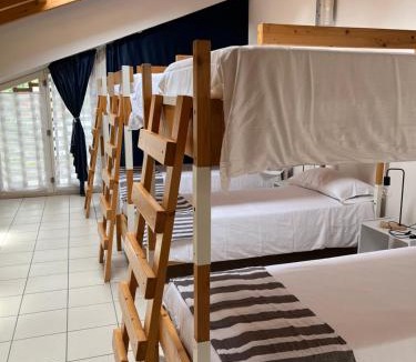 Laveno Hostel | Ostello Casa Rossa