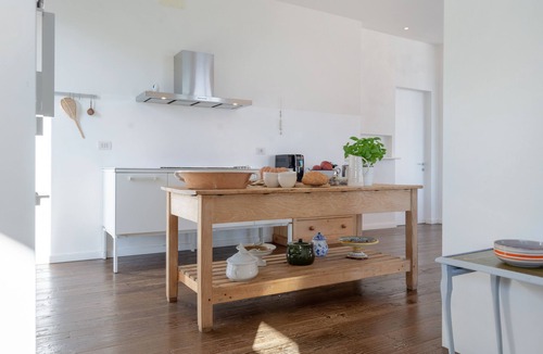 Lisciano Niccone Villa | Overlooking Trasimeno lake. Between Umbria and Tuscany. Heatable pool