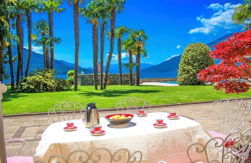 Domaso Apartment | Palazzina GiardinoLago: Rosa by Lago Reisen