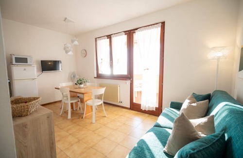 Assenza Apartment | PELER Beth's House