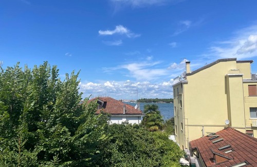 Santa Maria in Stelle Apartment | Penthouse in the green, with a view of Venice. 15 minutes by transportation to Venice center