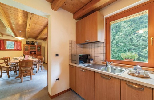 Sovramonte House | Pet friendly home in Sovramonte with house a mountain view