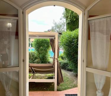 Manerba del Garda Apartment | Piccola Parentesi Di Relax-Resort Borgo Del Torchio