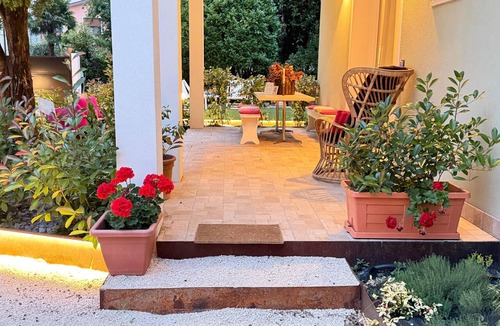 Spinea Apartment | Pina Apartment - Villa Elisa near Venice with garden & free parking