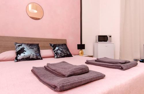 Lazzaretto House | Pink Room