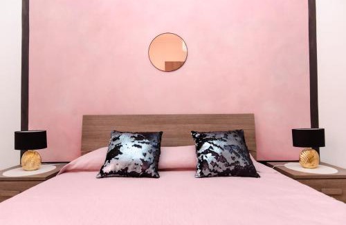 Lazzaretto House | Pink Room