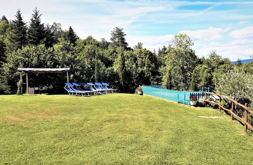 Starda House | Poppi, Tuscany, Casa Adriana, Casa Debora, welcoming homes on Tenuta Rocche.