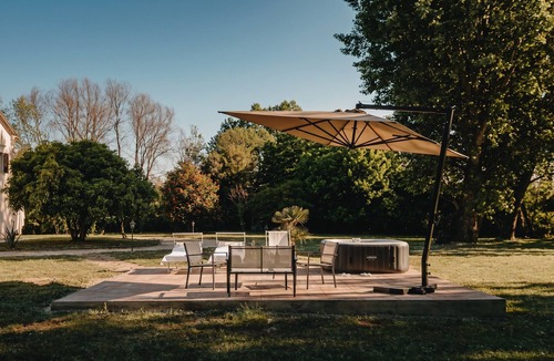 Pedeguarda di Follina Villa | Private Villa with Sauna, Hot Tub & Riverside Park – Near Venice – For families