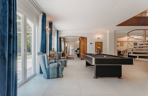 Pedeguarda di Follina Villa | Private Villa with Sauna, Hot Tub & Riverside Park – Near Venice – For families