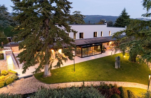 Pedemonte Villa | Private Villa with A/C, sauna, WIFI, private pool, TV, patio, panoramic view, close to Verona