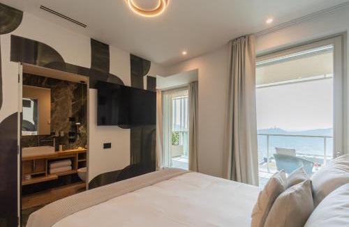 Como House | PureView Luxury Suites - AdultsOnly by Rent All Como
