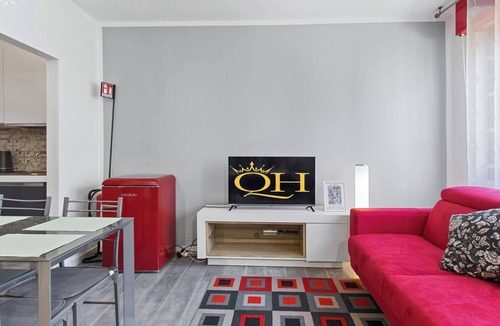 Favaro Veneto Apartment | Queen Home Cinzia - One Bedroom Apartment, Sleeps 4