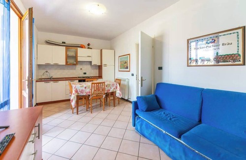 Lido degli Estensi Condo | Quiet three-room apartment in Lido degli Estensi