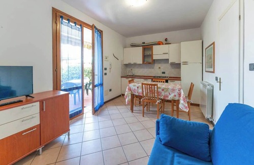 Lido degli Estensi Condo | Quiet three-room apartment in Lido degli Estensi