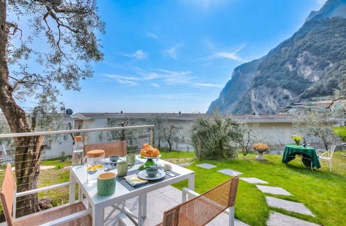 Limone sul Garda House | Relais Nanzello Garda Living 2 with Private Garden, Limone sul Garda, Italy