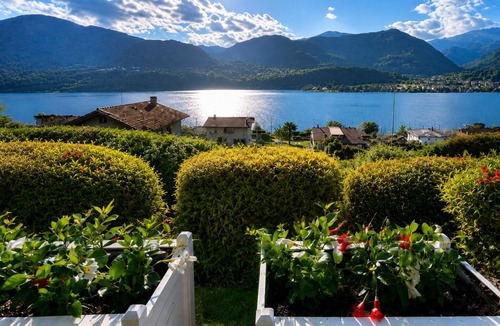 Agrano Apartment | Residence Belvedere: Ortensia Apartment by Lago Reisen