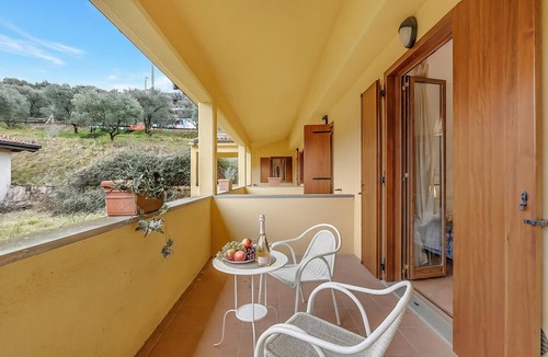 Sensole Apartment | Residence La Perla - Apt 36, Monte Isola, Italy