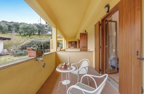 Sensole Apartment | Residence La Perla - Apt 40, Monte Isola, Italy