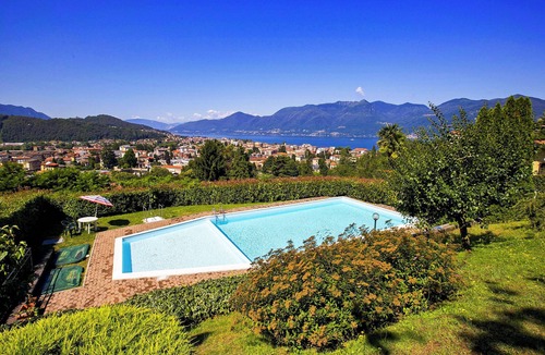 Luino Apartment | Residenz Moncucco No. 14 by Lago Reisen