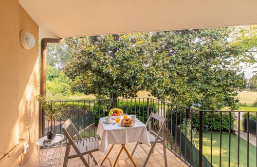 Ispra Apartment | Residenza il Mulino: Lake Maggiore Ispra Apt with Terrace, Ispra, Italy