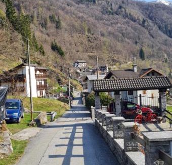 Molini Villa | Respiro di montagna by Lago Maggiore Rentals
