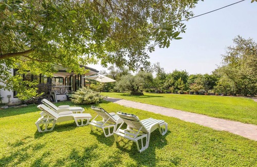 Sommacampagna Apartment | Retreat with Pond between Lake Garda and Verona