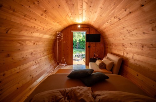 Vazia Hotel | Rifugio diVino Dormire in una botte - Wine Barrel stay near Rome