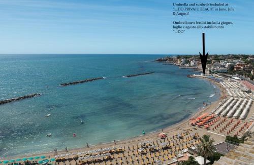 Santa Marinella Apartment | Riviera Suite - PRIVATE BEACH with sunbeds INCLUDED in June, July & August