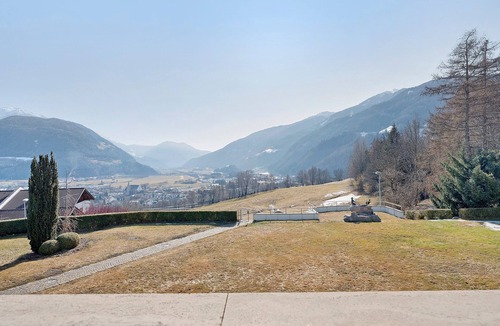 Vipiteno Apartment | Room 'Bb Pattis 3P' with Mountain View, Balcony and Wi-Fi