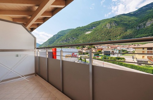Mori Apartment | Room 'Camera Matrimoniale' with Mountain View, Wi-Fi and Air Conditioning