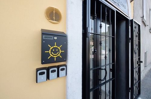 Gavardo Apartment | Room 'Camera Sea' with Mountain View and Wi-Fi