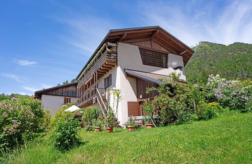 Sant'Orsola Terme Apartment | Room 'La Gemma - Stanza Del Fieno' with Mountain View, Shared Garden and Wi-Fi