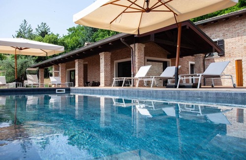 Longiano Apartment | Room 'Resort Villa Paola - Camera Ibis' with Sea View, Wi-Fi and Air Conditioning