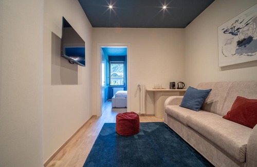 Tirano Apartment | RubySuite - 2 min walk To Bernina Express