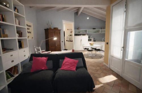 Intra Apartment | San Vittore 25 - In the heart of Intra
