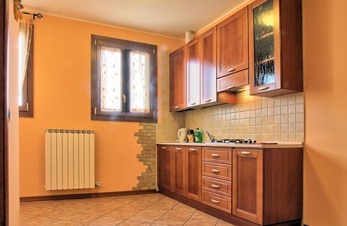 Falze Apartment | Schöne Wohnung in Venedig mit Garten und Grill by Interhome