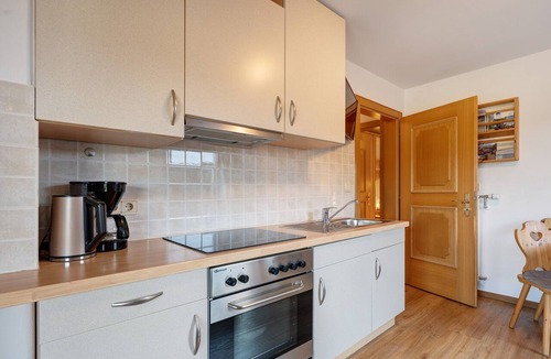 Brie Apartment | Schlern – Authentic Farm Stay with Animals, Sauna & Mountain Views