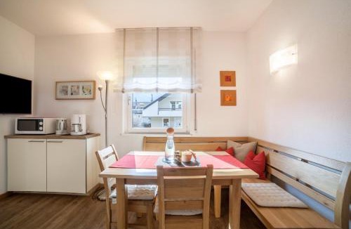 Rabla Apartment | Schnitzer Ferienwohnung Hagebutte