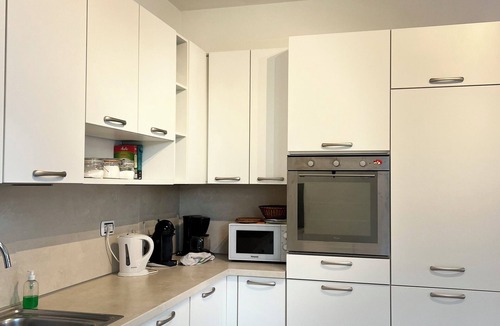 Vignola Apartment | SEEVILLA DEL PIERANGELO - APARTMENT PLATANUS BY THE LAKE