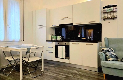 Saragozza-Porto Apartment | Small apartment near the Dallara Stadium and downtown