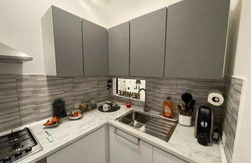 Tuscolano Apartment | Smart Home Rome - Trilocale con Parcheggio Privato