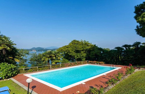 Stresa Apartment | Sole e Lago apartment with terrace lake view in St