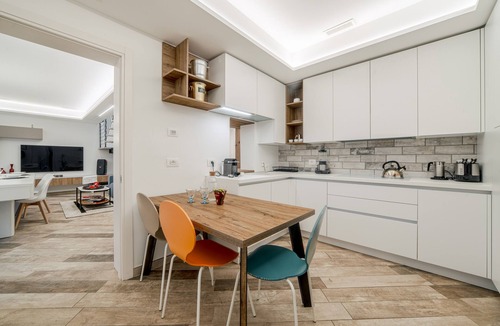 Castelfranco Emilia Villa | Spacious 5-bedroom villa in the Motor Valley with Pool table and Jacuzzi