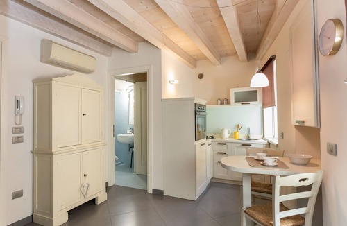 Nord-Ovest Apartment | Spacious and accessorized apt between Verona and Valpolicella, Aquardens and Lake Garda