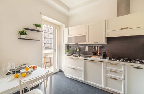 Monte Sacro Apartment | Spacious Flat · Bathtub · Metro at the Door