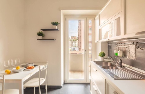 Monte Sacro Apartment | Spacious Flat · Bathtub · Metro at the Door