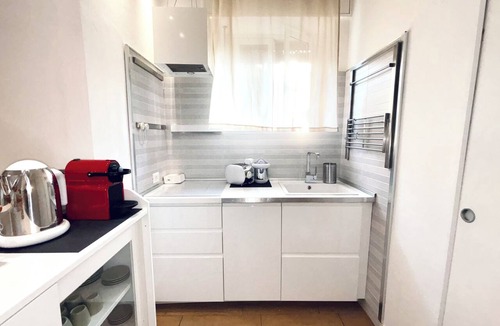 Stazione Apartment | Spacious Two-Bedroom Apartment with 2 Bathrooms and FREE Parking Between Downtown and the Airport