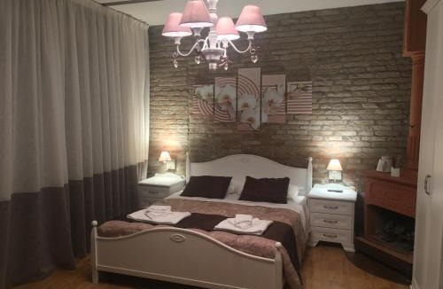 Ferrara Historic Centre House | Stella De' Tolomei