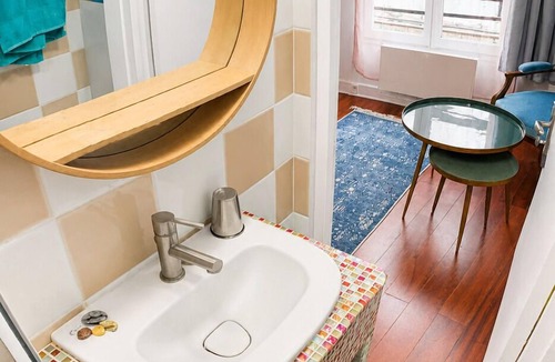 Saint-Victor Apartment | 💙Studio Saint Victor, next to Notre Dame 🤍, lovely decorated, very quiet ❤️